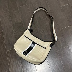 Treabdy cross body bag